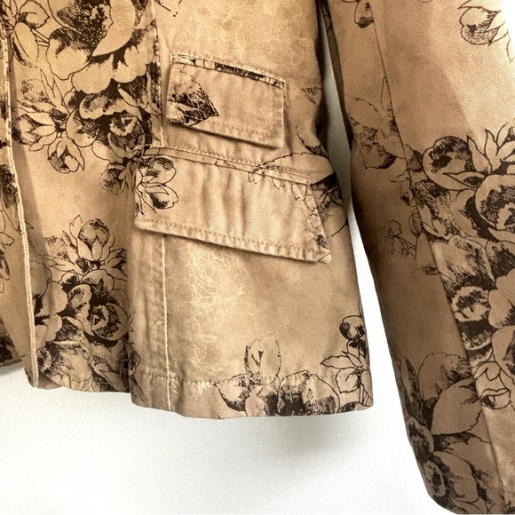 Caribbean Joe Floral Tan Blazer | Size 12 - Picture 9 of 9